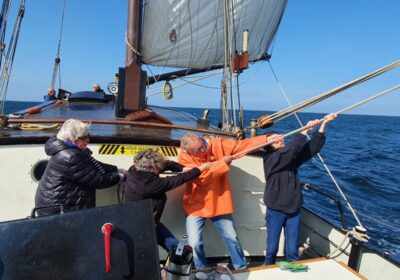 Actief meezeilen op het plattbodemschip Engelina