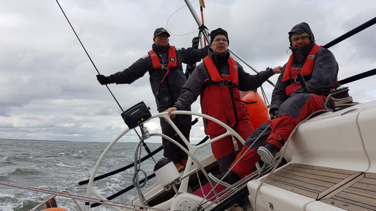 Boot mieten mit Skipper Ostsee