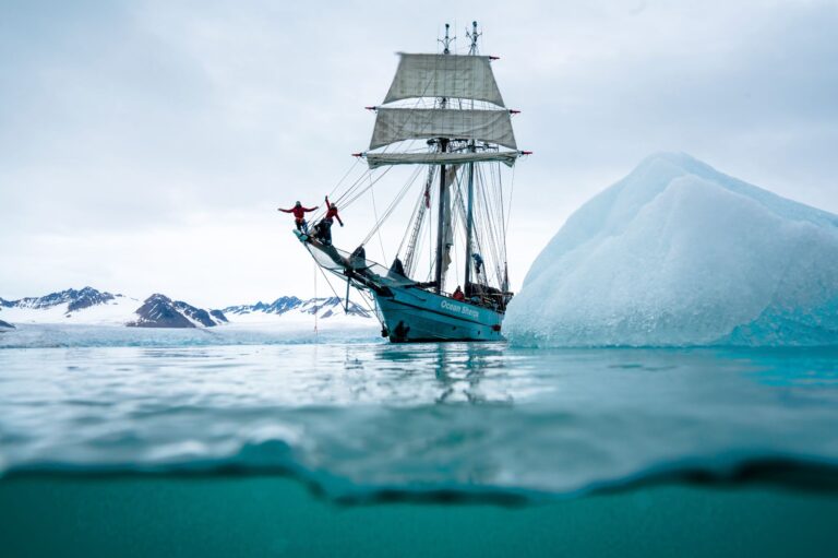 Ocean Sherpa in het ijs