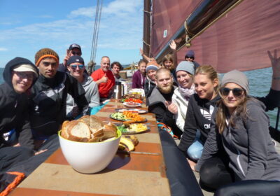 catering aan dek tijdens jou zeilreis