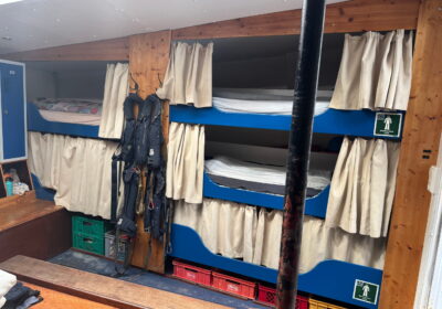 avontuur-kooijen-gordijn Kooijen met gordijn op de Avontuur