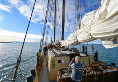 8528D24B-869D-476E-8A19-FF1E6EB2BB30