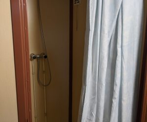 Schone sanitaire voorzieningen op Antarctica expeditie schip