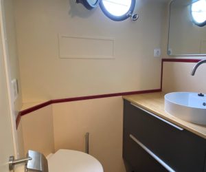 De badkamer van zeilschip Berta
